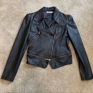 Cropped Moto-jacket in faux leather